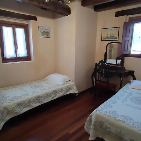 Casona De La Torre 3* Руэнте
